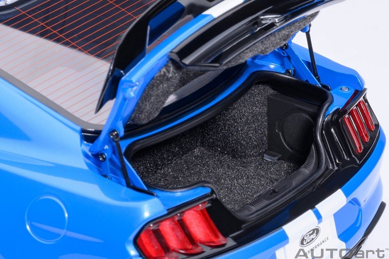 Ford Mustang Shelby GT500 (Bleu Grabber) - Autoart 1/18 - 73094 - Passion Diecast 