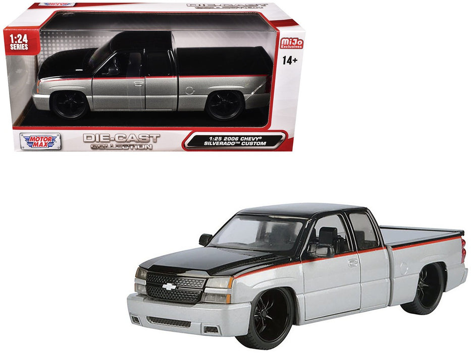 Chevy Silverado Extended Cab 2006 Custom - Silver with Black Two-Tone - Motormax 1/25 - 79039 SLBK Passion Diecast