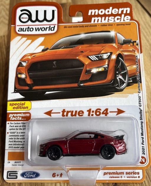 CHASE CAR 2021 Ford Mustang Shelby GT500 Carbon Fiber in Twister Orange with Black Roof - Auto World - 1/64 - AWSP171 BGR