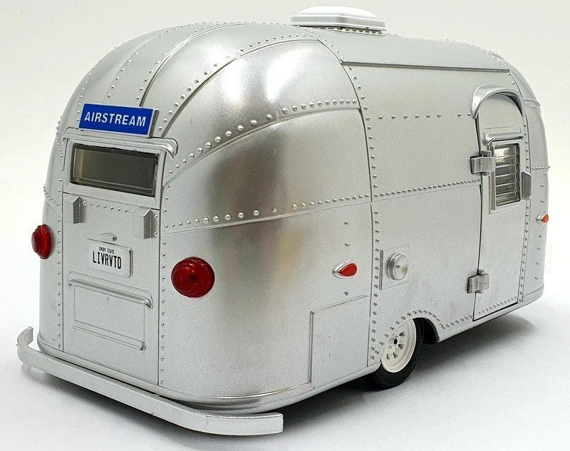 Trailers - Airstream 16ft Bambi Sport - chrome finish  Greenlight 1/24 18228  Passion Diecast 