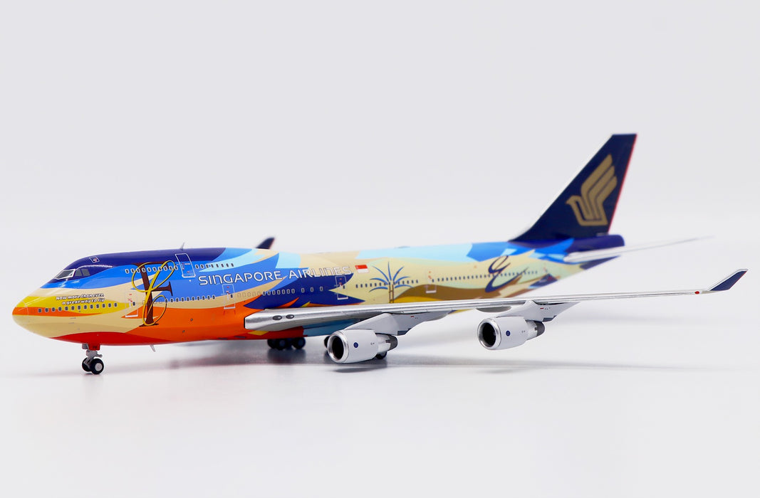 Singapore Airlines Boeing 747-400 "Tropical Megatop" / 9V-SPK/  JC Wings / 1:400 / XX40213