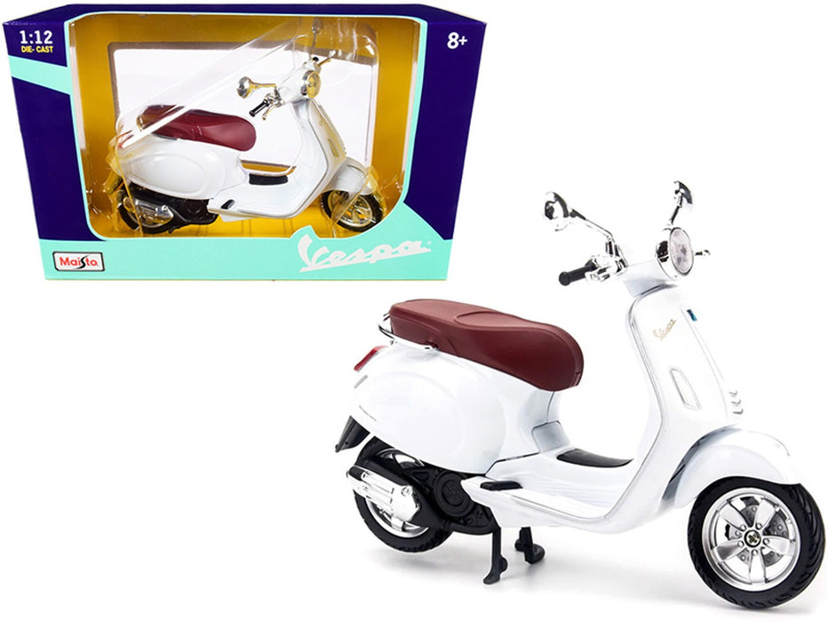Vespa  Scooter Piaggio & Co White - 1/18 - MAISTO - 31540 White