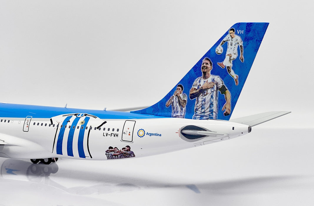 Aerolineas Argentinas Airbus A330-200 "Argentina Football" / LV-FVH /  JC Wings / 1:200 / SA2ARG036 SA2026
