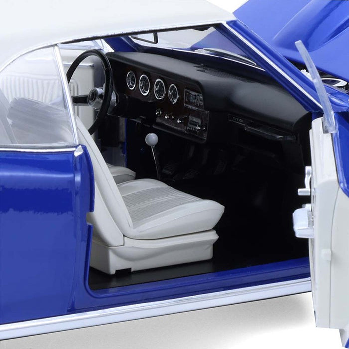1966 Pontiac GTO in Barrier Blue with White Top - 1/18 - Highway 61 - 18047