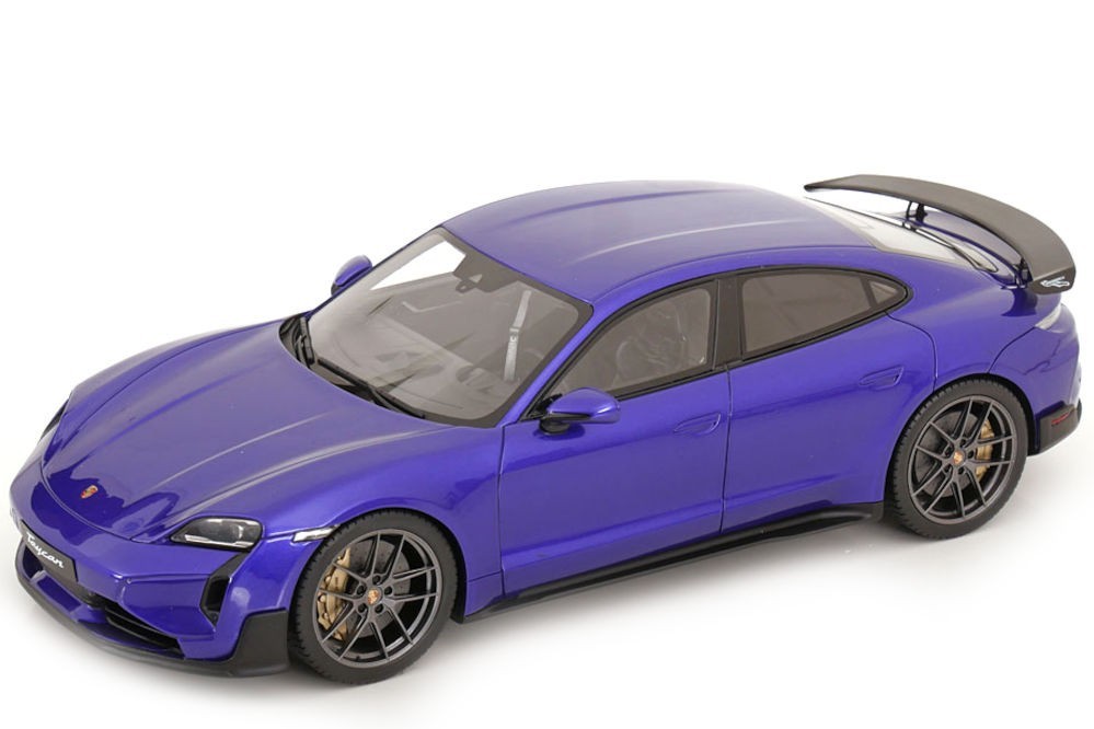 Porsche Taycan Turbo GT Purple Sky Metallic 2023 - 1/18 - GT SPIRIT - GT520 Passion Diecast