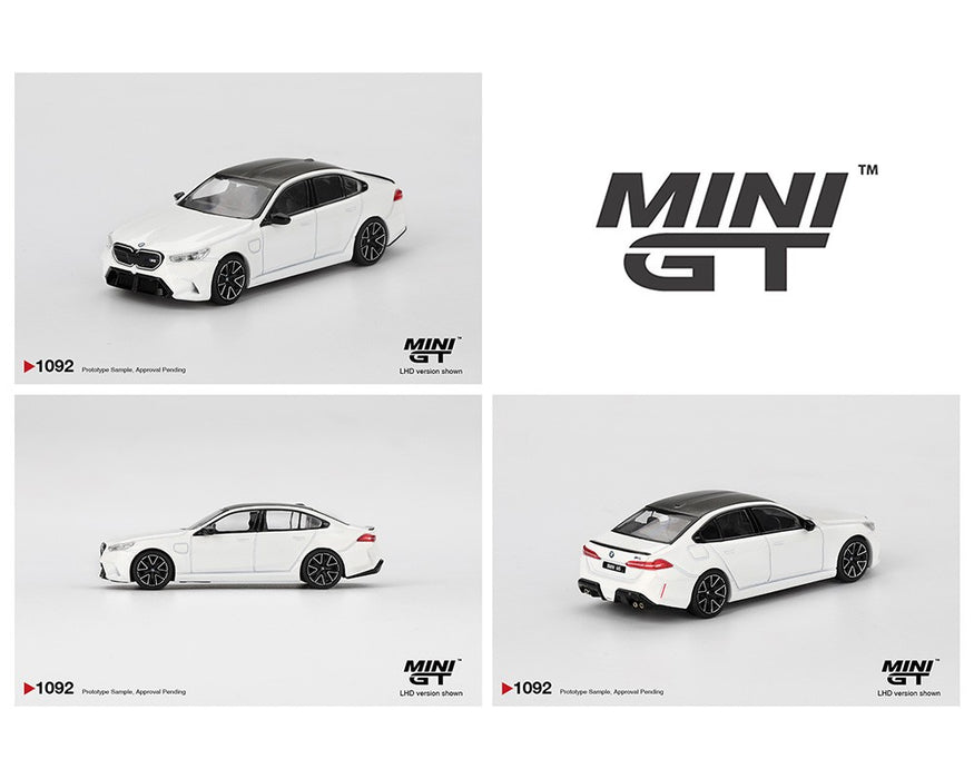 BMW M5 - Alpine White - Mini GT - 1:64 - MGT01092 Passion Diecast