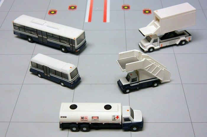 (Web Only)   Airport Service Vehicles  / Gemini Jets / 1:200 /    G2APS450
