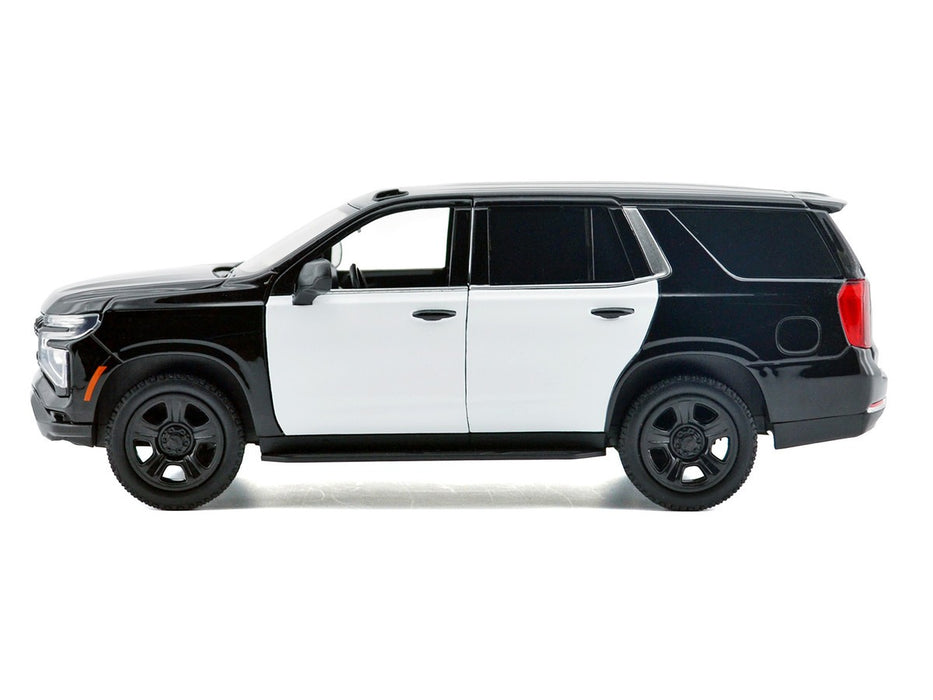2025 Chevrolet Tahoe Police Pursuit Vehicle - Plain Black and White Two-tone - Motormax 1/24 - 76816-BKWH Passion Diecast