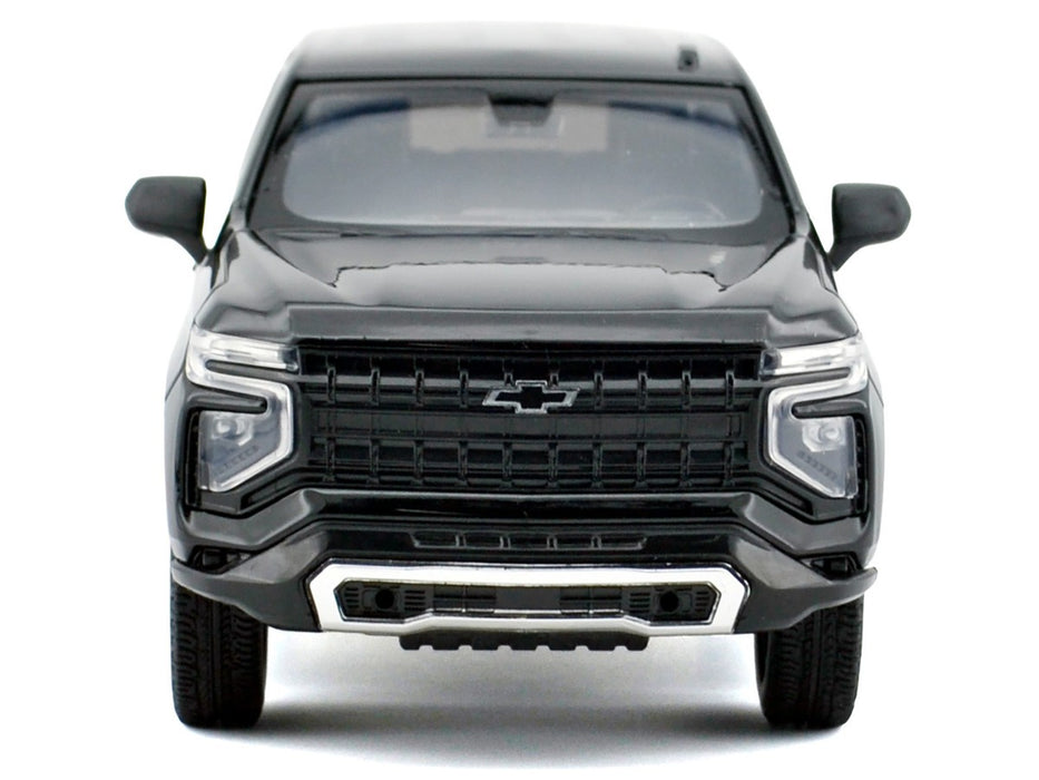 2025 Chevrolet Tahoe Police Pursuit Vehicle - Plain Black and White Two-tone - Motormax 1/24 - 76816-BKWH Passion Diecast