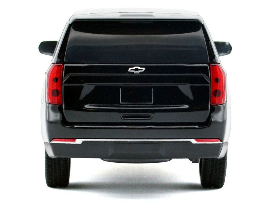 2025 Chevrolet Tahoe Police Pursuit Vehicle - Plain Black and White Two-tone - Motormax 1/24 - 76816-BKWH Passion Diecast
