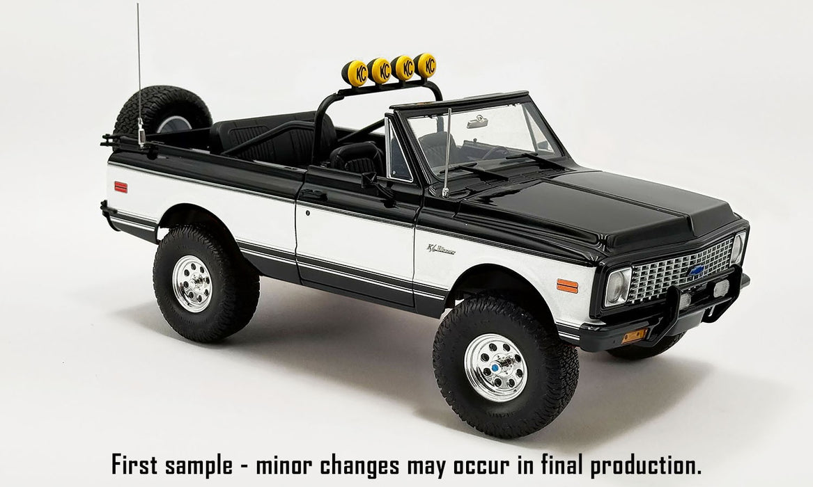 1971 Chevrolet Blazer K5 in Classic Tuxedo Black & White Two Tone - Production 500 - ACME - 1/18 - A1807716