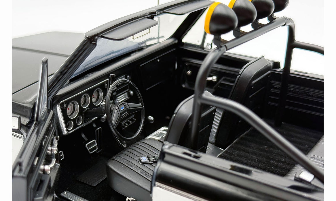 1971 Chevrolet Blazer K5 in Classic Tuxedo Black & White Two Tone - Production 500 - ACME - 1/18 - A1807716