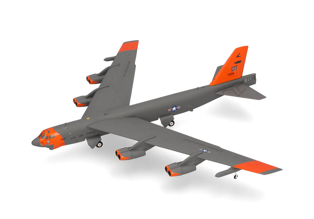 USAF Boeing B-52H 49th Test Orange Livery / Herpa Wings / 1:200 HE573726