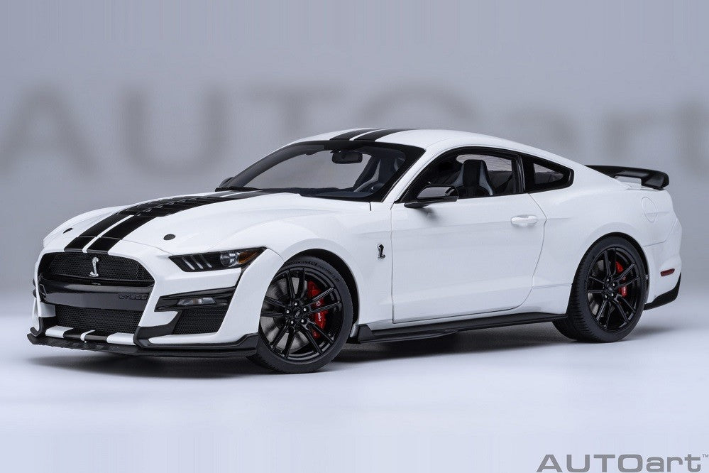 Ford Mustang Shelby GT500 (Oxford Blanc) - Autoart 1/18 - 73095 - Passion Diecast 