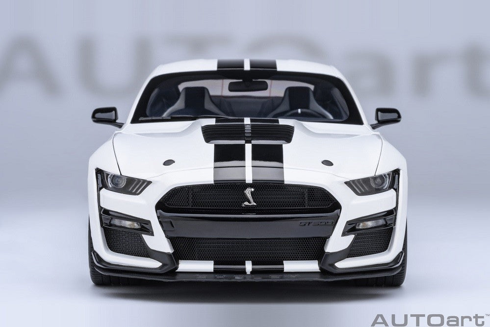 Ford Mustang Shelby GT500 (Oxford Blanc) - Autoart 1/18 - 73095 - Passion Diecast 