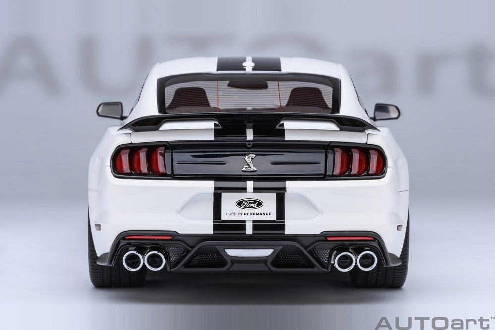 Ford Mustang Shelby GT500 (Oxford Blanc) - Autoart 1/18 - 73095 - Passion Diecast 
