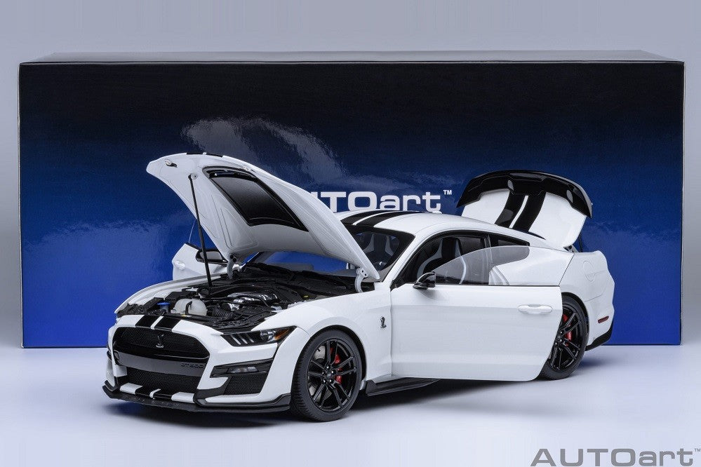 Ford Mustang Shelby GT500 (Oxford Blanc) - Autoart 1/18 - 73095 - Passion Diecast 