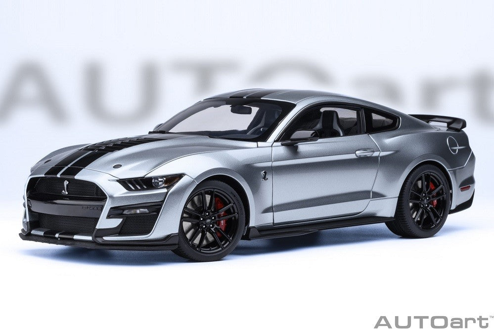 Ford Mustang Shelby GT500 (Argent iconique) - Autoart 1/18 - 73096 - Passion Diecast