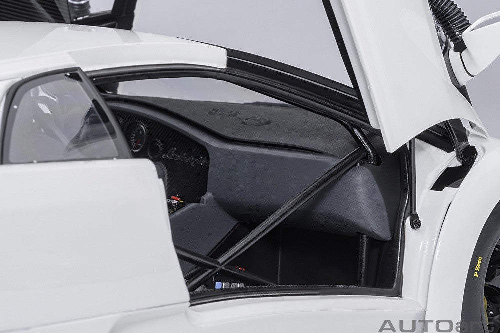 Lamborghini Diablo GTR (Impact White) - Autoart 1/18 - 79136 - Passion Diecast 