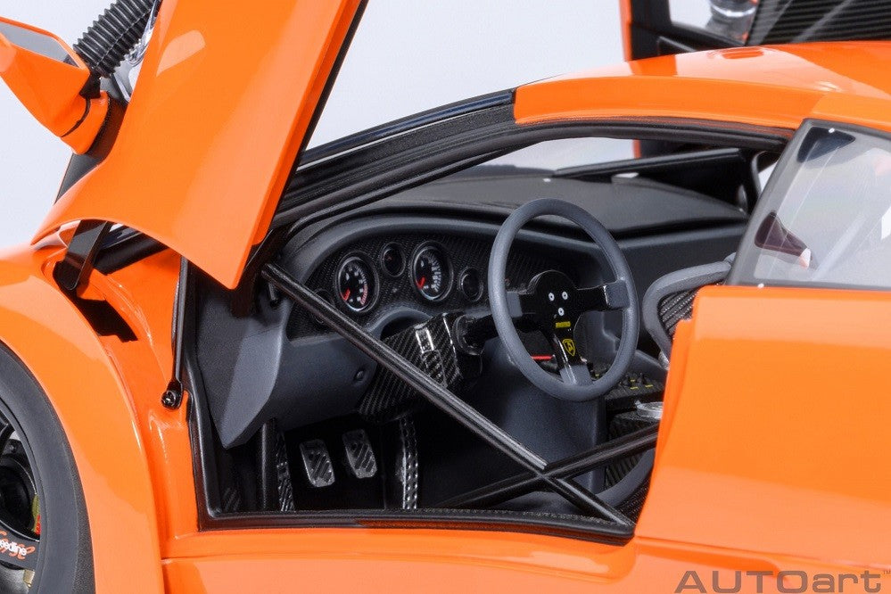 Lamborghini Diablo GTR (Arancio Ishtar) - Autoart 1/18 - 79139 - Passion Diecast 