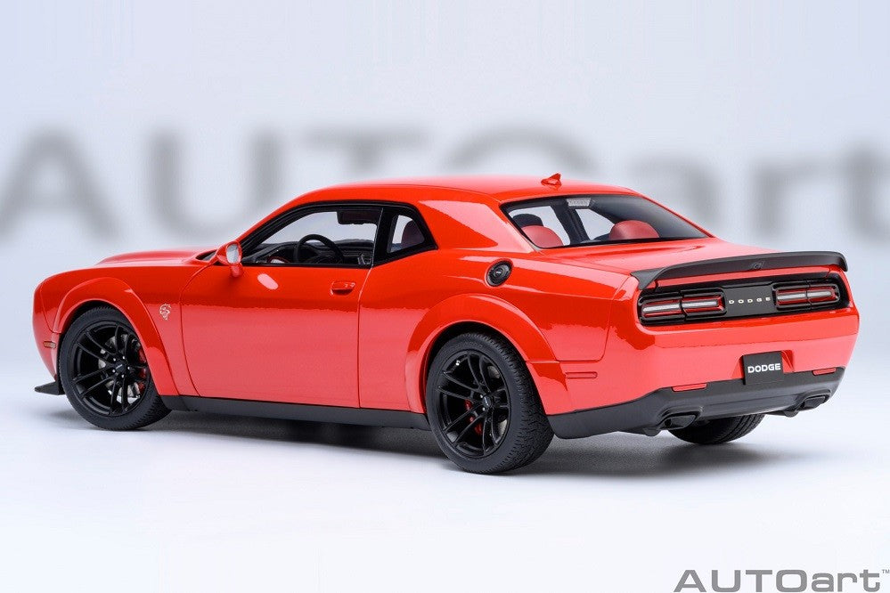 Dodge Challenger SRT Jailbreak 2022 (TorRed) - Autoart 1/18 - 71764 - Passion Diecast 