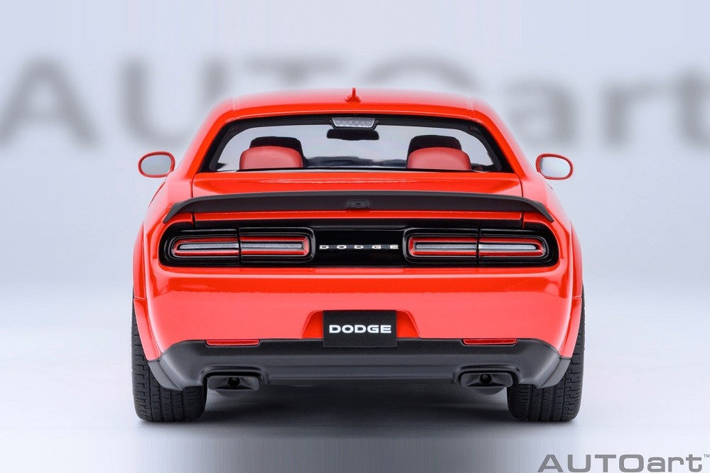 Dodge Challenger SRT Jailbreak 2022 (TorRed) - Autoart 1/18 - 71764 - Passion Diecast 