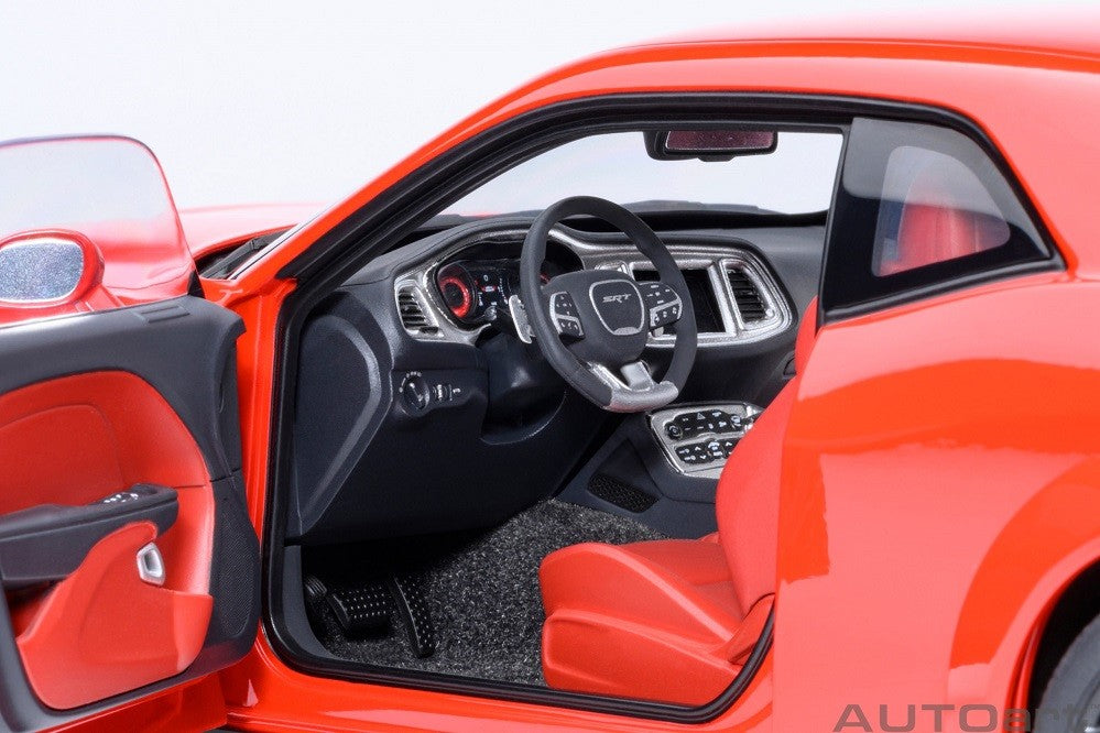 Dodge Challenger SRT Jailbreak 2022 (TorRed) - Autoart 1/18 - 71764 - Passion Diecast 