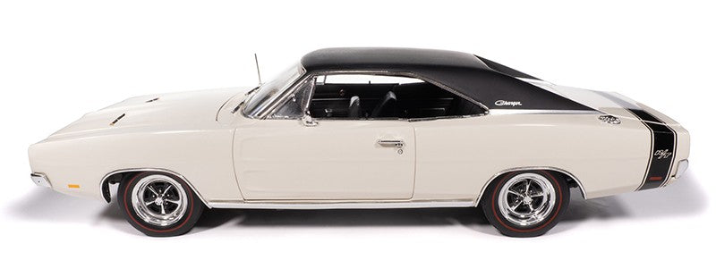 1969 Dodge Charger RT in W1 White - Auto World - 1/18 - AMM1352