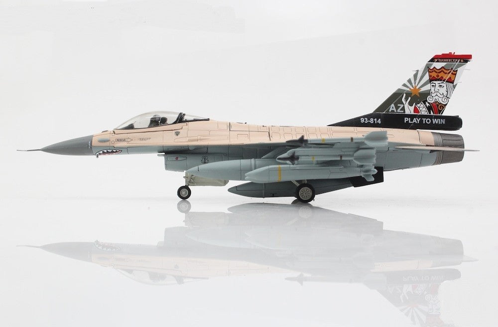 Lockheed F-16V Fighting Falcon / USAF 56th OG, 21st FS Gamblers, Luke AFB, AZ, 2025 / Hobby Master 1:72  HA38070