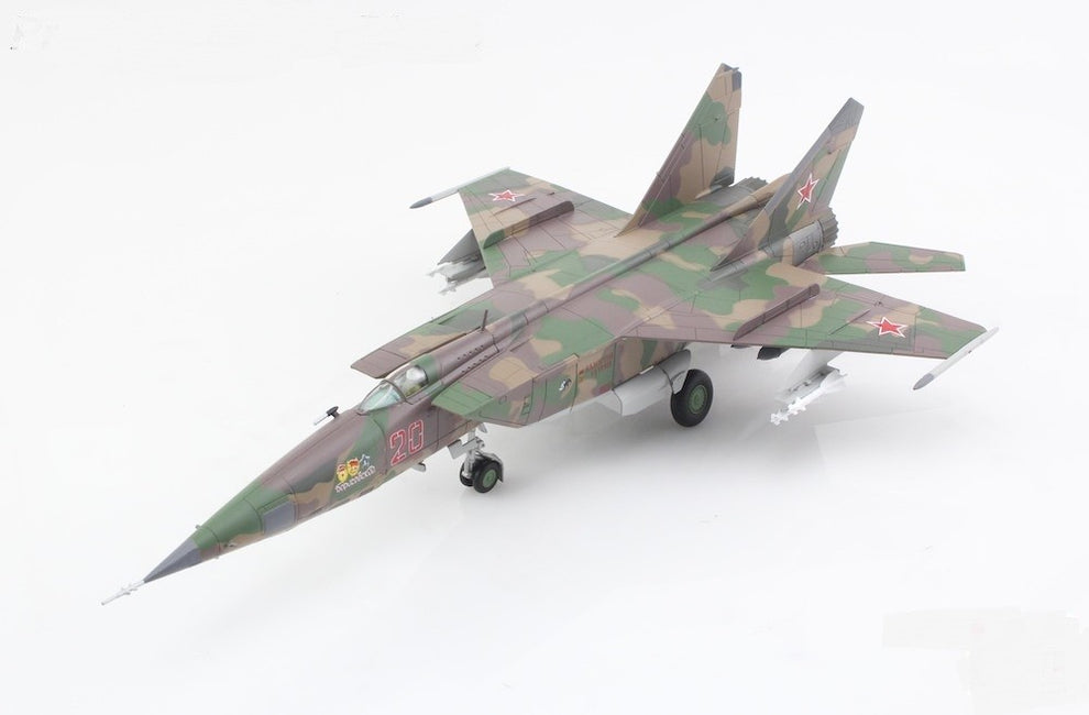 Mikoyan-Gurevich MiG-25RBF Foxbat-D / Russian Air Force 47th GRAP ...