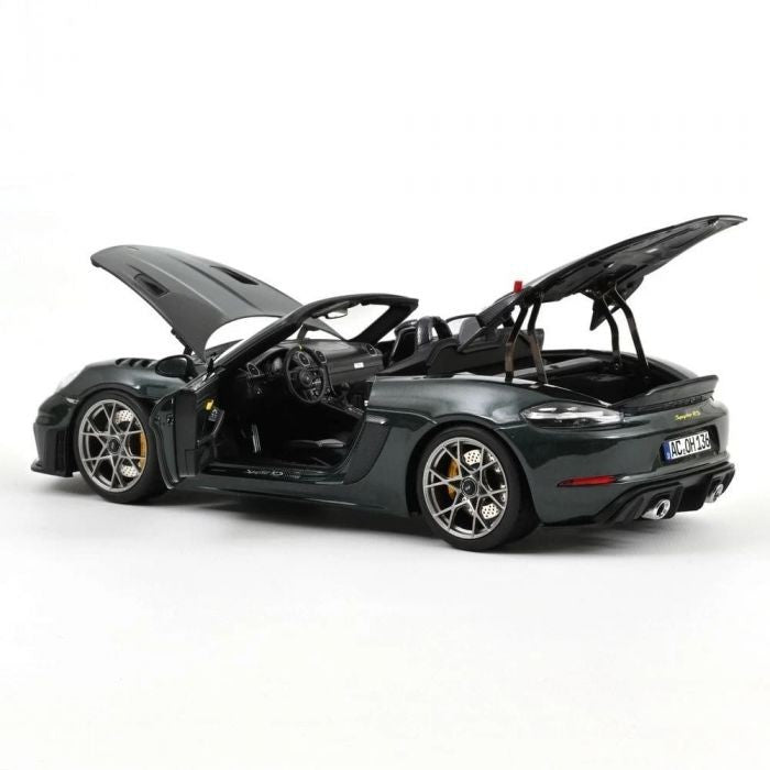 Porsche 718 Spyder RS Pack Weissach 2023 Forest Vert - Norev 1:18 - 187272 - Passion Diecast