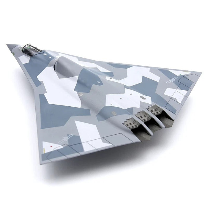 Chengdu J-36 Stealth Fighter PLAAF, China  Air Force  -  1:/100 -  Air Force 1 -AF1-0323