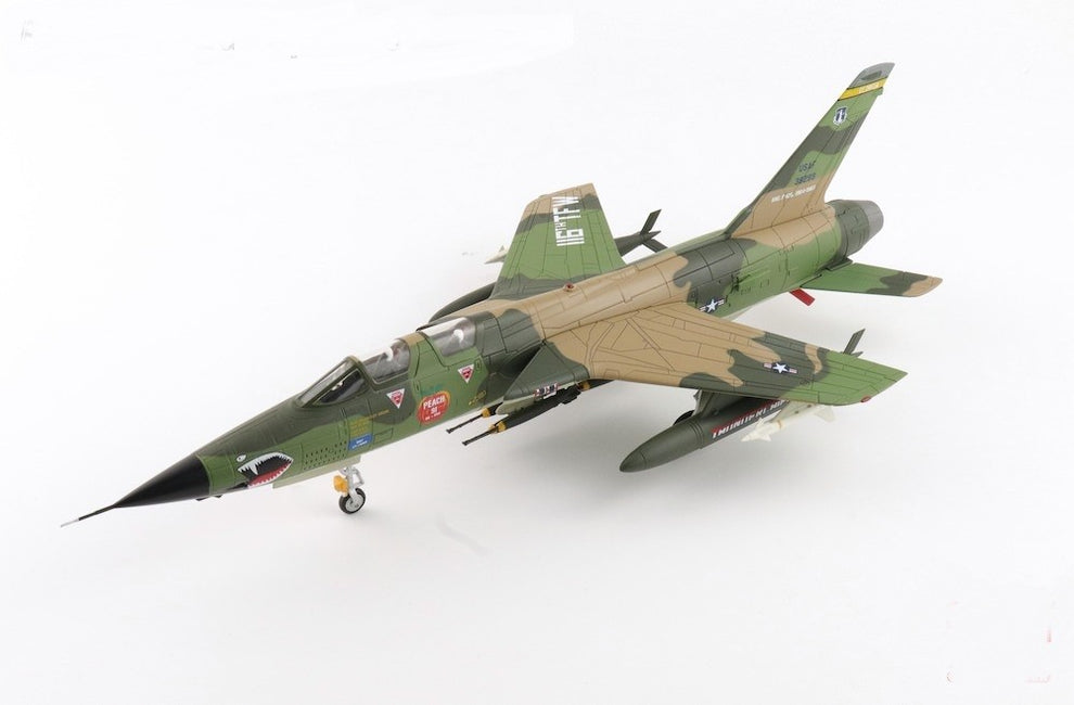 Republic F-105F Thunderchief USAF 116th TFW, 128th TFS, Dobbins AFB, GA ...