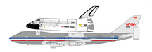 NASA Boeing 747-100 "Polished with Space Shuttle" / N905NA /  JC Wings / 1:400 / XX40341