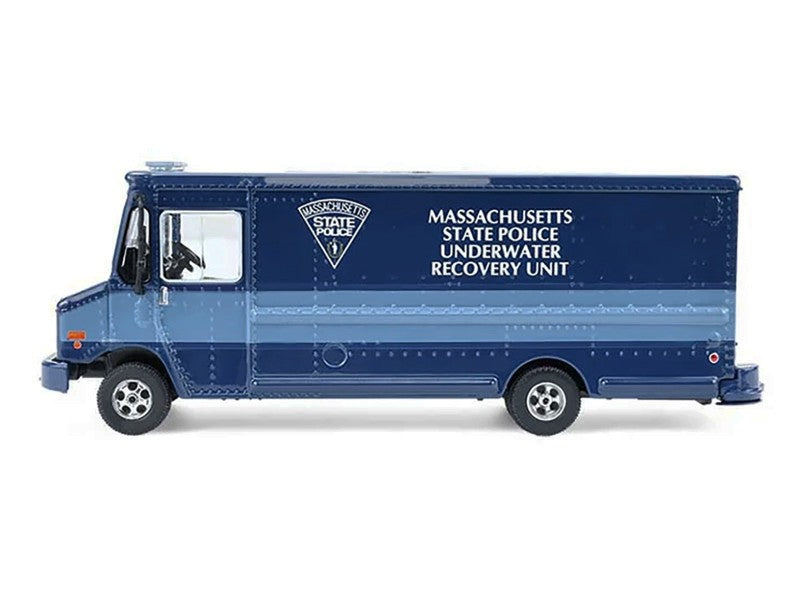 2019 Step Van - Massachusetts State Police Underwater Recovery - H.D. Trucks Series 26 - 1/64 Greenlight - 33260 C