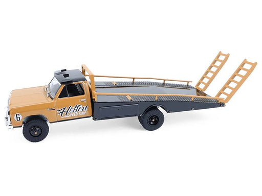 1985 Dodge Ram D350 Ramp Truck and 1965 Dodge Coronet - H.D. Trucks Series 26 - 1/64 Greenlight - 33260 A