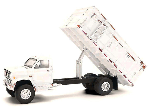 1980 Chevrolet C-70 Grain Truck in Weathered White - H.D. Trucks Series 26 - 1/64 Greenlight - 45200 A