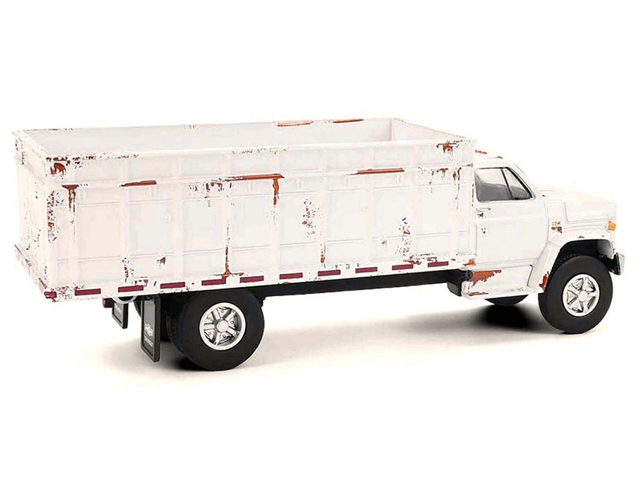 1980 Chevrolet C-70 Grain Truck in Weathered White - H.D. Trucks Series 26 - 1/64 Greenlight - 45200 A