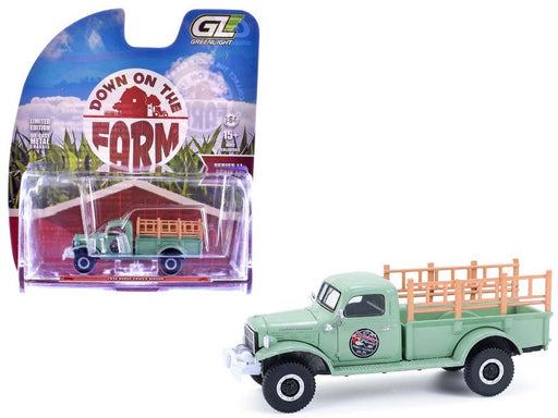 1946 Dodge Power Wagon - Strawberry Farm - Down on the Farm Series 11 - 1/64 Greenlight - 48110 B