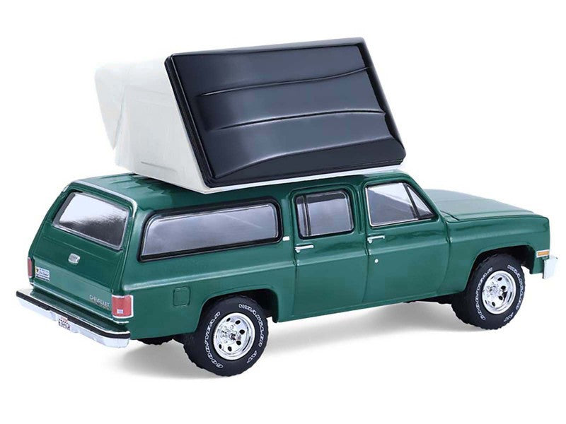 1990 Chevrolet Suburban - The Great Outdoors Series 4 - 1/64 Greenlight - 38080 E