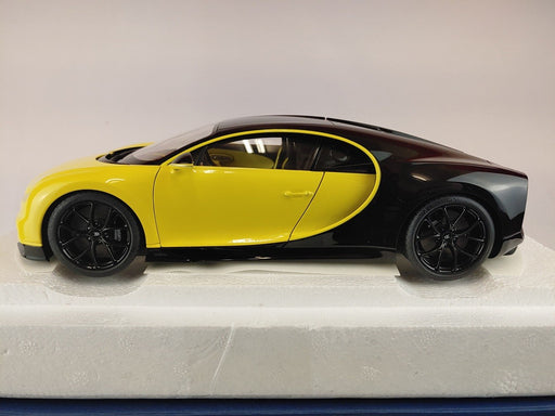 (Used)(Free shipping) Bugatti Chiron 2017 - MOLSHEIM YELLOW / NOCTURNE BLACK 1/18 AUTOART 70994  Used