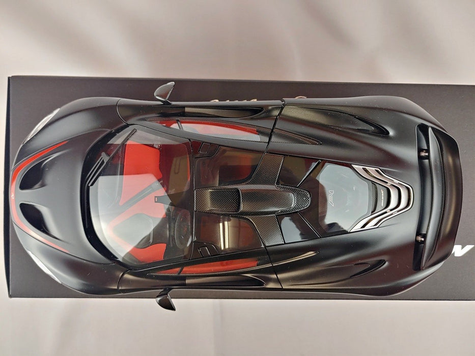 (Used)(Free shipping) McLaren P1 Matt Black, Red Accents 1/18 AUTOART 76027  Used