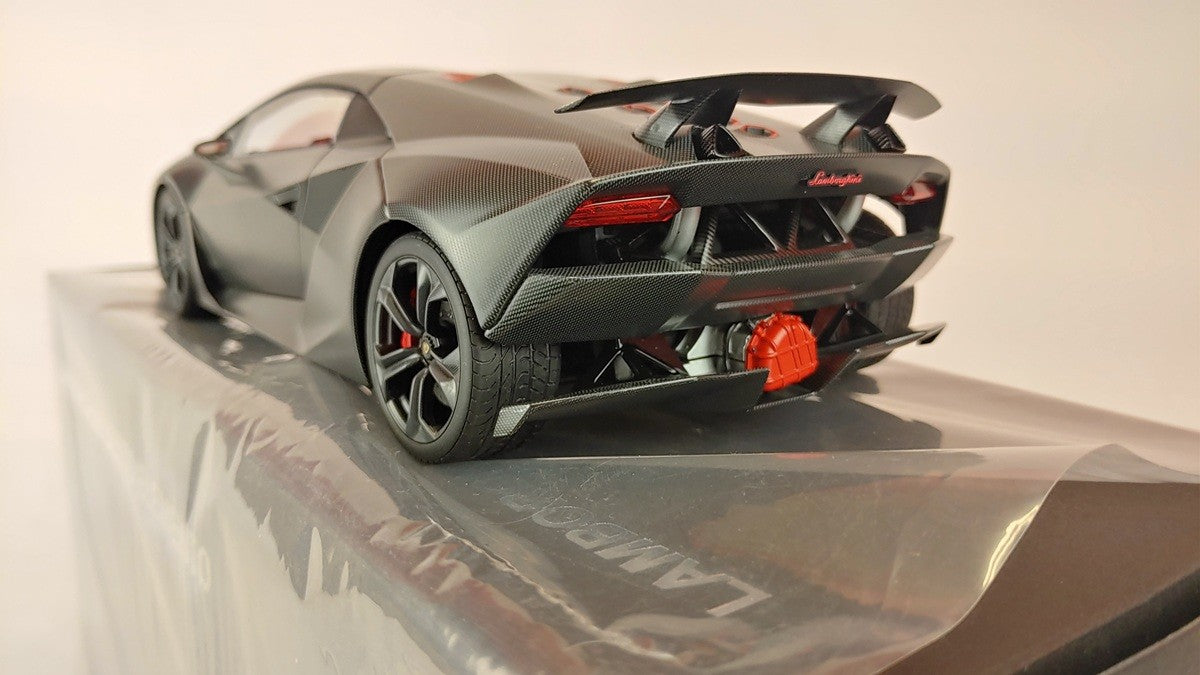 (Used)(Free shipping) LAMBORGHINI SESTO ELEMENTO (CARBON GREY)  Autoart 74671   Used