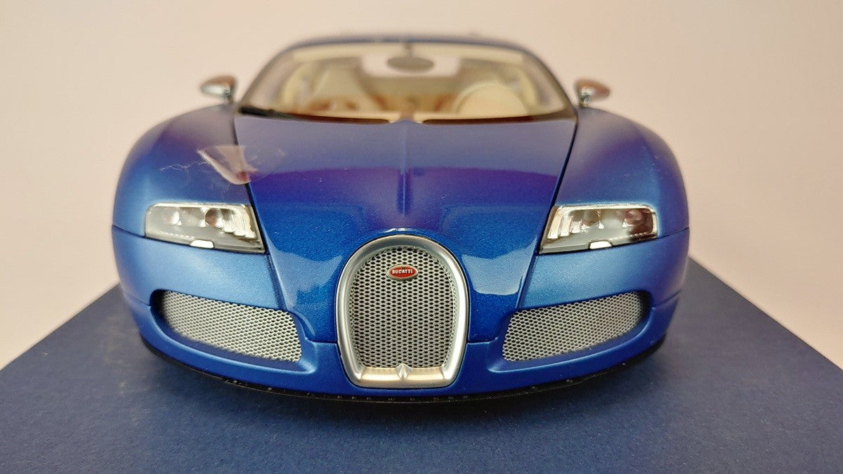 (Used)(Free shipping) Bugatti EB Veyron 16.4 Bleu Centenaire Blue Metallic  1/18 AUTOART 70951  Used
