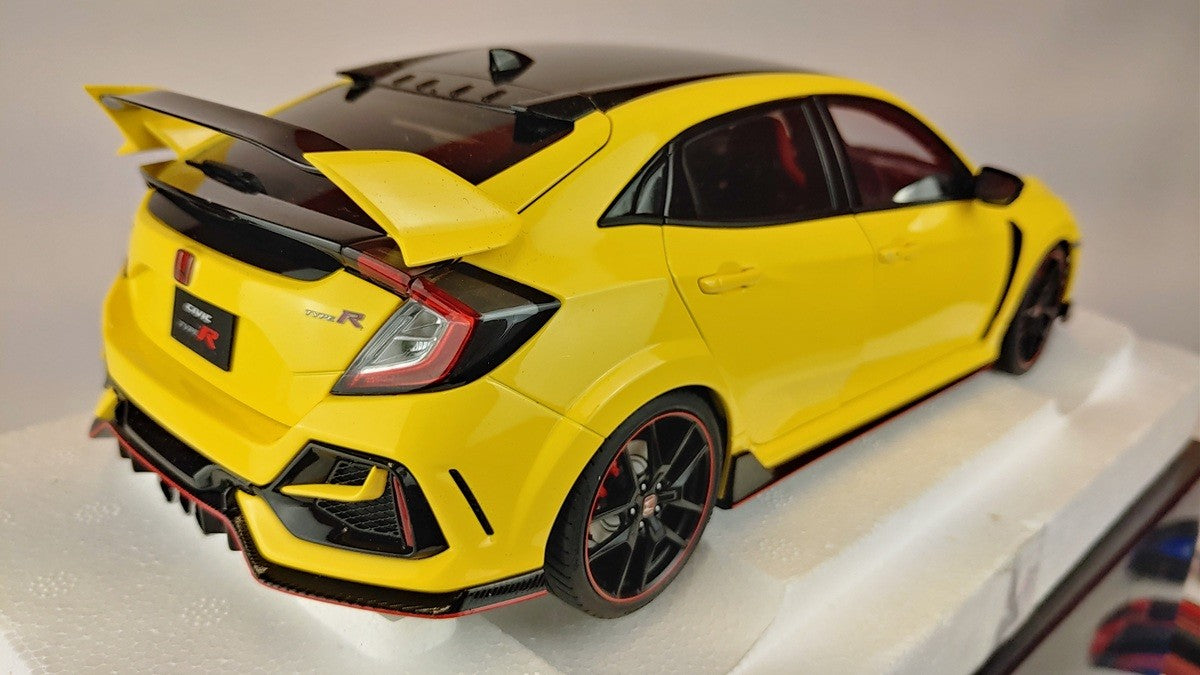 (Used)(Free shipping)  Honda Civic Type R (FK8) 2021 RHD  (Sunlight Yellow)  - Autoart    1/18 -  73225 Used