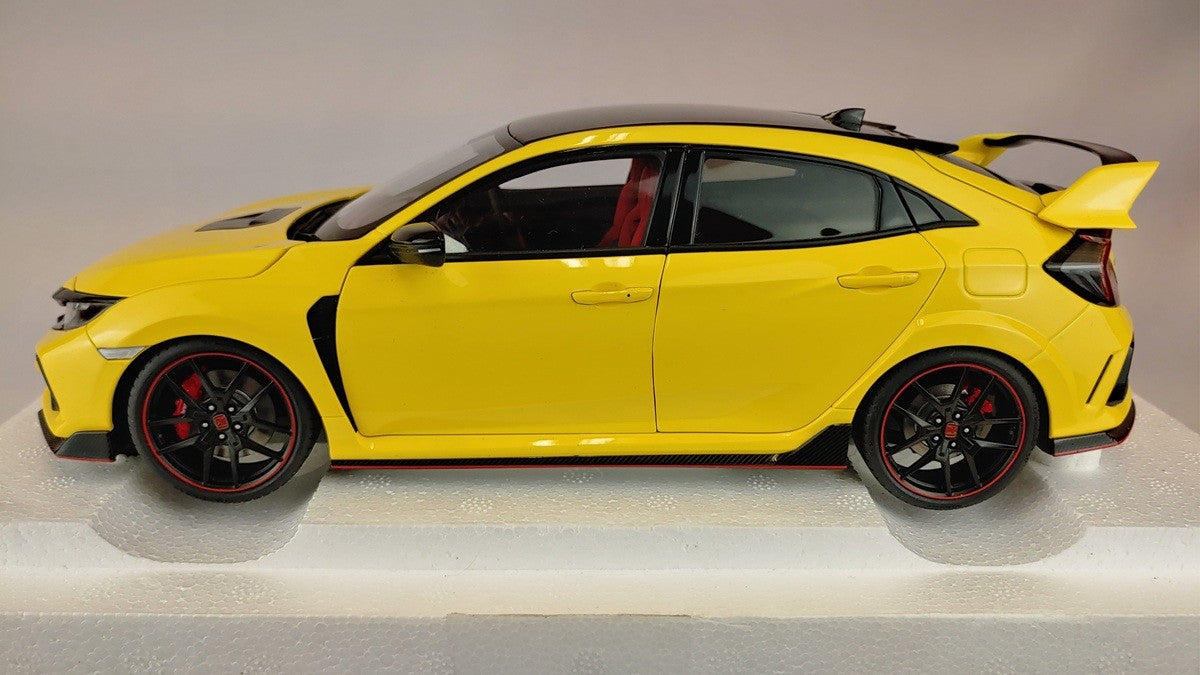 (Used)(Free shipping)  Honda Civic Type R (FK8) 2021 RHD  (Sunlight Yellow)  - Autoart    1/18 -  73225 Used