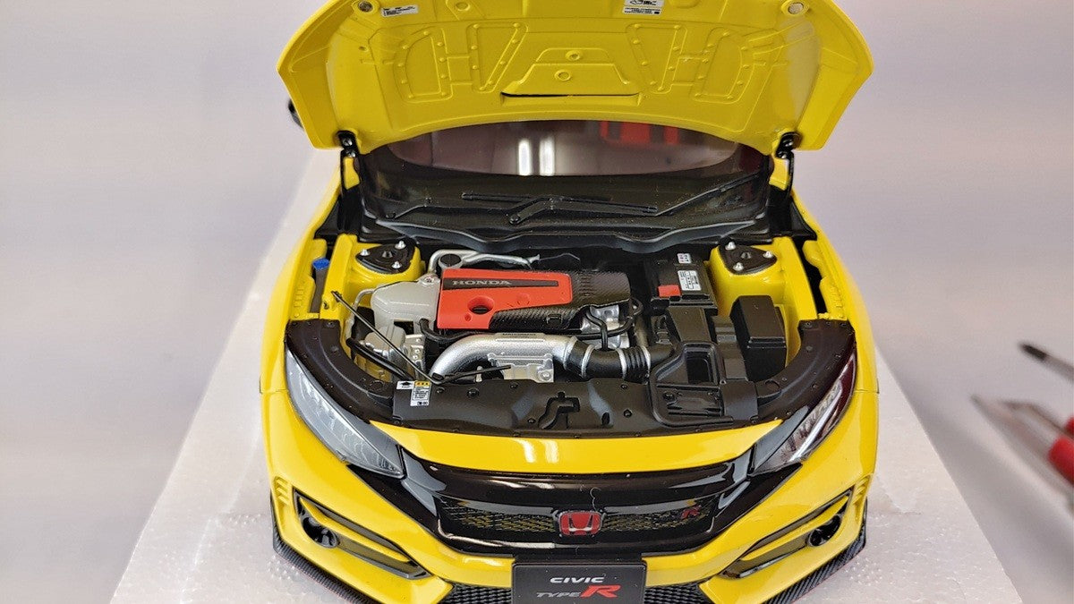 (Used)(Free shipping)  Honda Civic Type R (FK8) 2021 RHD  (Sunlight Yellow)  - Autoart    1/18 -  73225 Used
