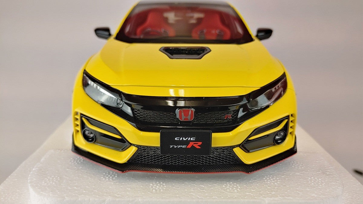 (Used)(Free shipping)  Honda Civic Type R (FK8) 2021 RHD  (Sunlight Yellow)  - Autoart    1/18 -  73225 Used