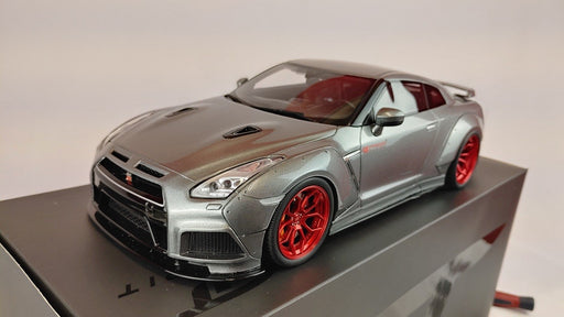 (Used)(Free shipping) Nissan GT-R R35 Modified by Prior Design Grey - GT Spirit  1/18 -  GT243 Used