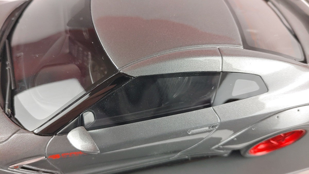 (Used)(Free shipping) Nissan GT-R R35 Modified by Prior Design Grey - GT Spirit  1/18 -  GT243 Used